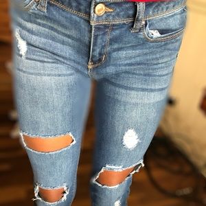 forever 21 ripped push up skinny jeans !